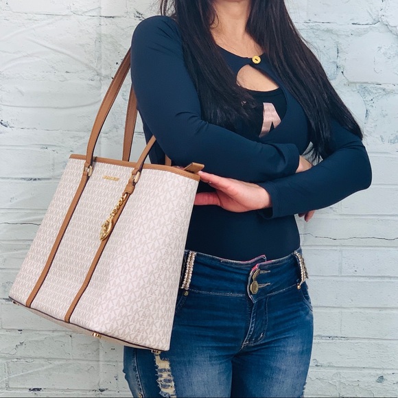 NWT Michael kors Sady Large tote vanilla - Picture 3 of 8